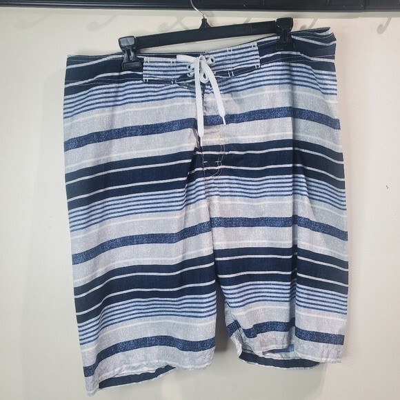 Old navy swim trunks stripped size xl - Picture 1 of 7